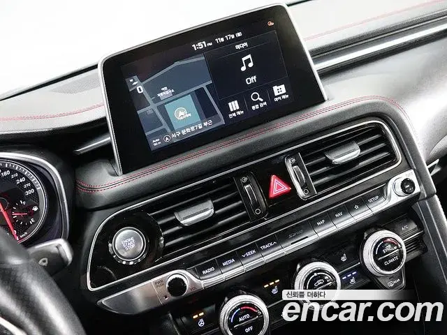 Genesis G70 2019 — Şəkil 8/20