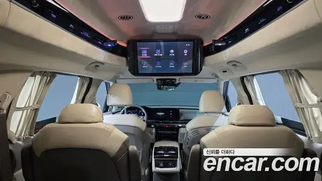 Kia Carnival 2023 — ფოტო 12/20