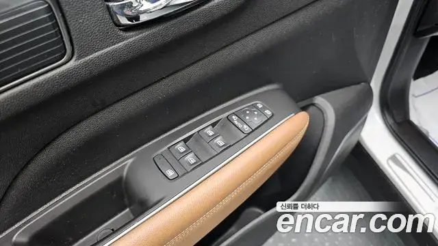 Renault Samsung QM6 2021 — Photo 6/20