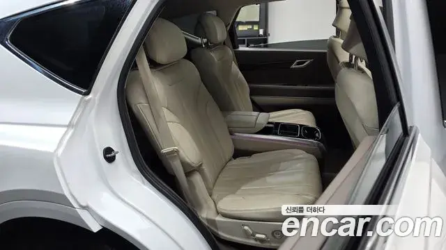 Genesis GV80 2021 — Şəkil 9/20