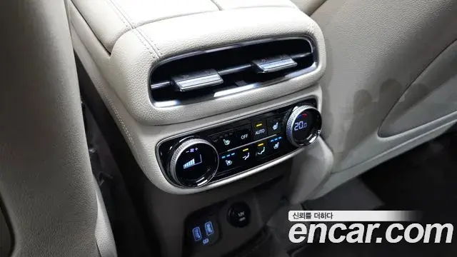 Genesis GV80 2021 — Şəkil 17/20