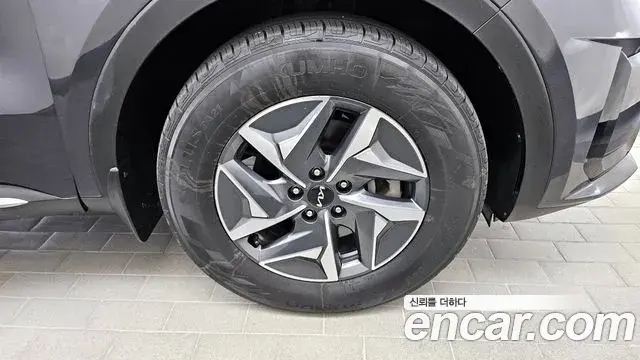Kia Sorento 2022 — ფოტო 15/20