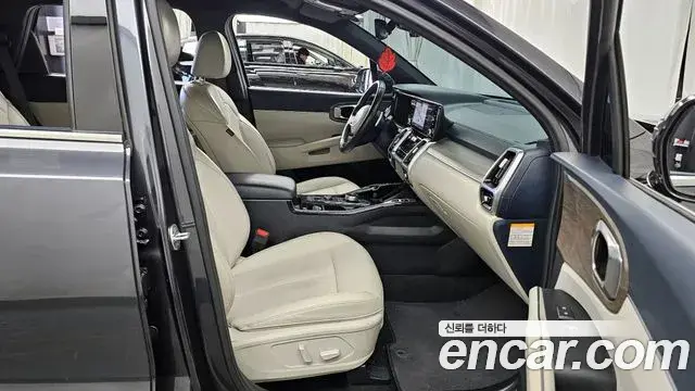 Kia Sorento 2022 — ფოტო 6/20