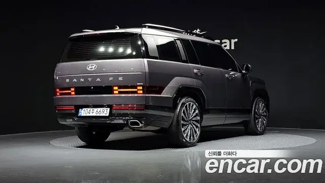 Hyundai Santa Fe 2023 — Şəkil 18/20