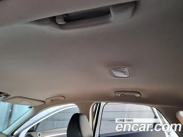 Hyundai Sonata Hybrid 2022 — Photo 11/20