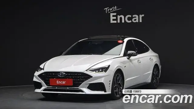 Hyundai Sonata 2020 — Фото 1/20