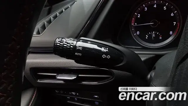Hyundai Sonata 2020 — Фото 17/20