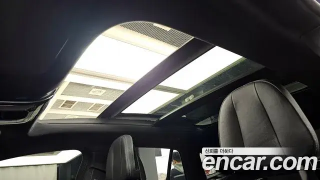 Mercedes-Benz EQE SUV 2023 — ფოტო 17/20