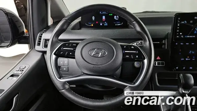 Hyundai Staria 2022 — Фото 13/20