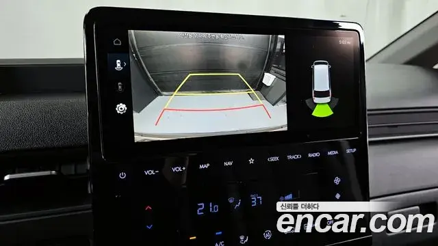 Hyundai Staria 2022 — Фото 17/20