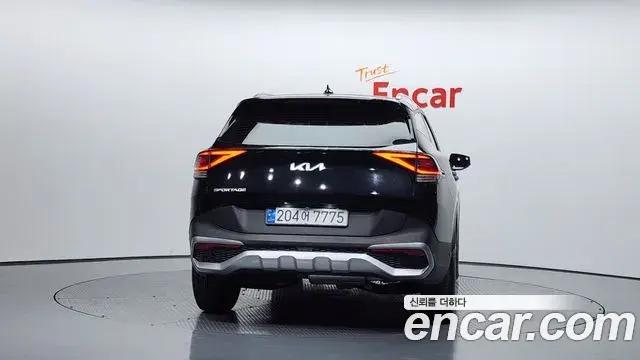 Kia Sportage 2021 — Фото 4/20