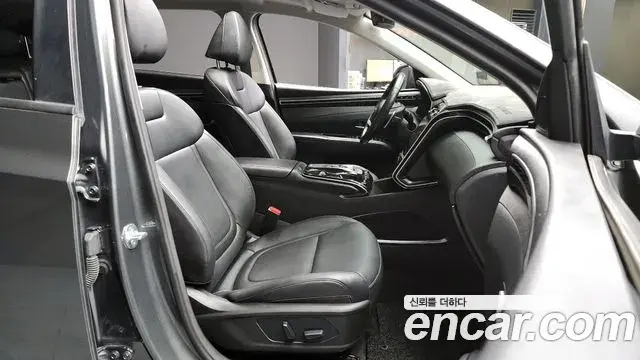 Hyundai Tucson Hybrid 2021 — ფოტო 6/20