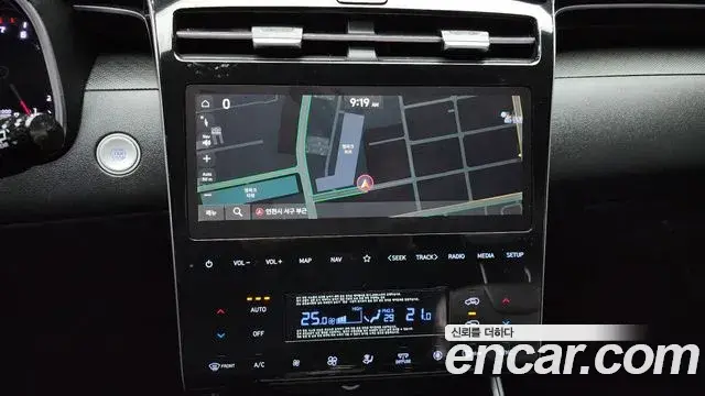 Hyundai Tucson Hybrid 2021 — ფოტო 13/20