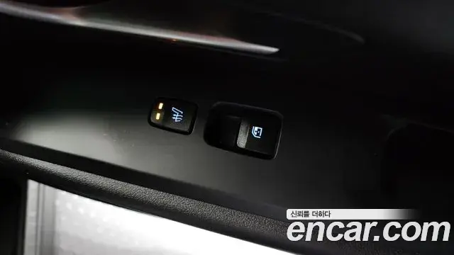 Hyundai Tucson Hybrid 2021 — ფოტო 17/20