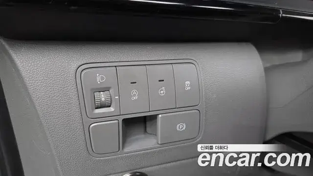 Hyundai Staria 2022 — ფოტო 10/20