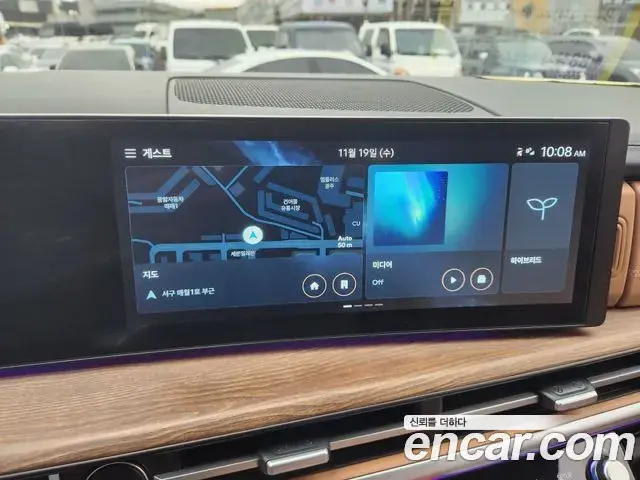 Hyundai Santa Fe 2024 — Photo 13/20