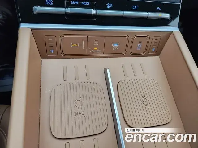 Hyundai Santa Fe 2024 — Photo 9/20