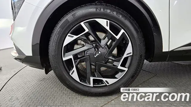Kia Sportage 2022 — Photo 5/20