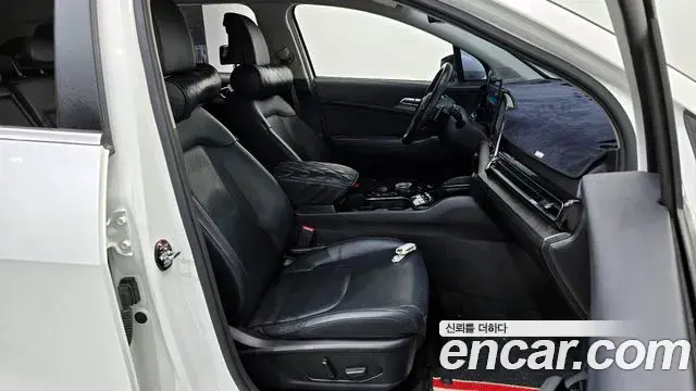 Kia Sportage 2022 — Photo 8/20