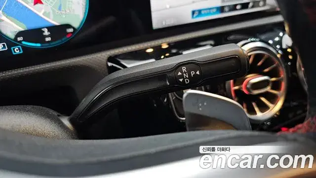 Mercedes-Benz A-Class 2020 — Şəkil 8/20