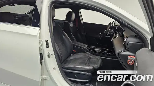 Mercedes-Benz A-Class 2020 — Şəkil 6/20
