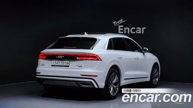 Audi Q8 2020 — ფოტო 10/20