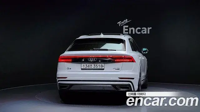Audi Q8 2020 — ფოტო 3/20