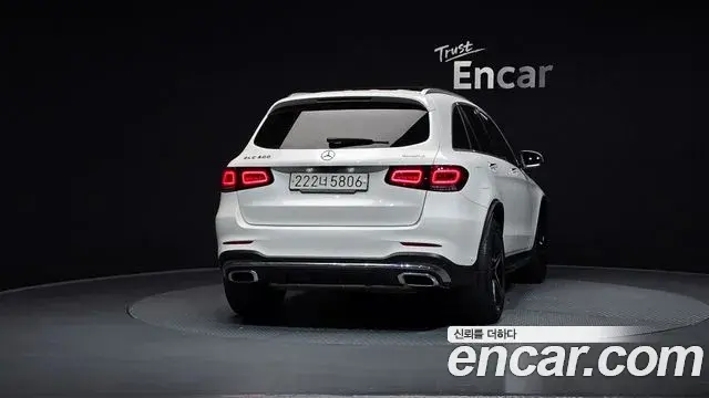 Mercedes-Benz GLC-Class 2022 — Photo 10/20