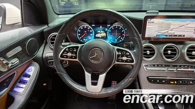 Mercedes-Benz GLC-Class 2022 — Photo 4/20