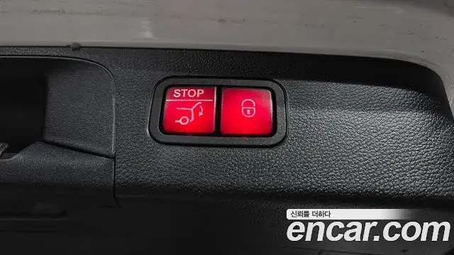 Mercedes-Benz GLC-Class 2022 — Photo 6/20