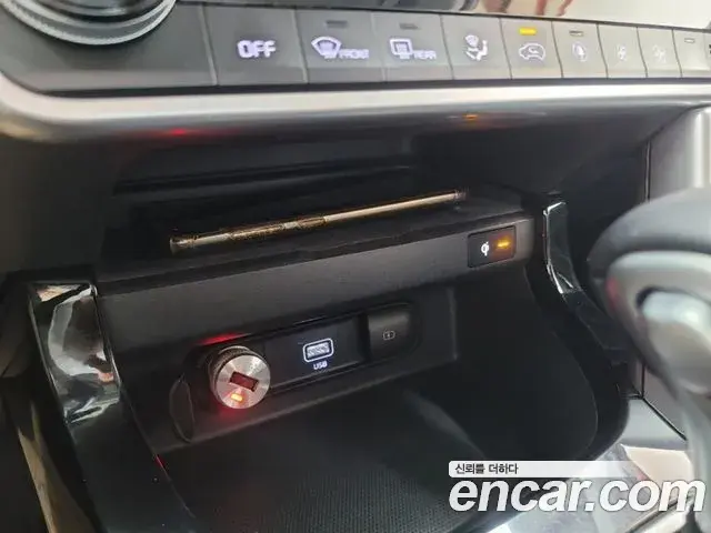 Kia Seltos 2019 — ფოტო 18/20
