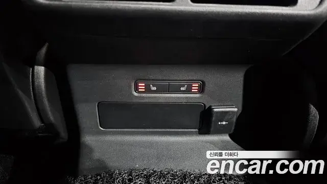 Land Rover Range Rover Velar 2022 — Şəkil 6/20