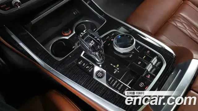 BMW X7 2020 — Photo 12/20