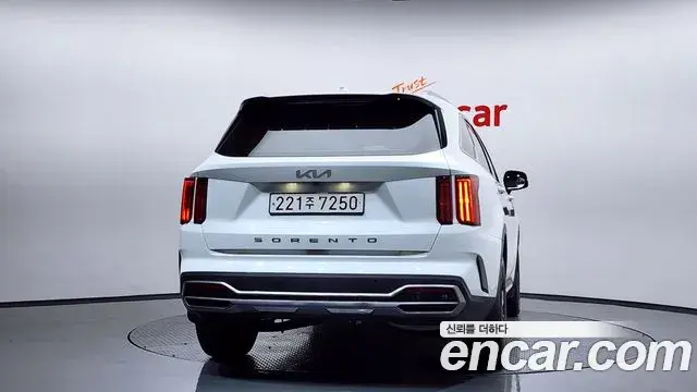 Kia Sorento 2021 — ფოტო 1/20