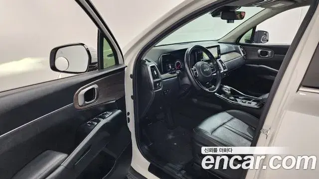 Kia Sorento 2021 — ფოტო 2/20