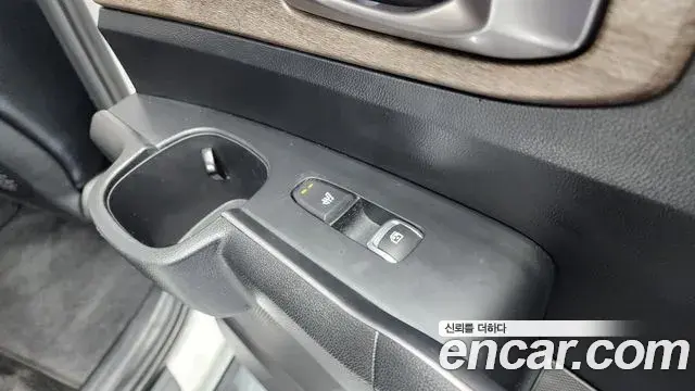 Kia Sorento 2021 — ფოტო 19/20