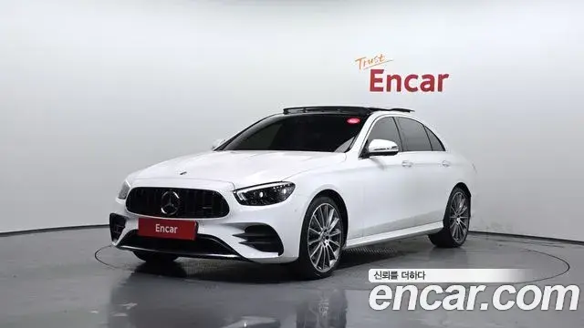 Mercedes-Benz E-Class 2021 — ფოტო 19/20