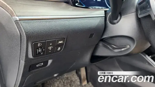 Kia K5 2022 — Şəkil 17/20