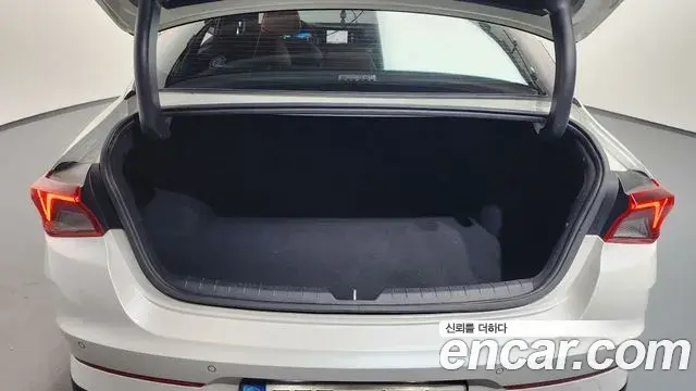 Kia K5 2022 — Şəkil 4/20