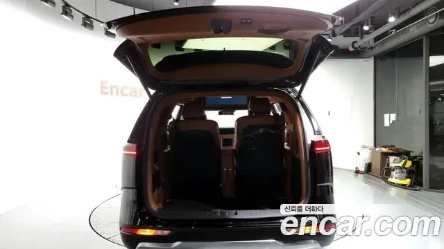 Kia Carnival 2021 — Şəkil 9/20