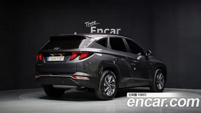 Hyundai Tucson Hybrid 2022 — ფოტო 13/20