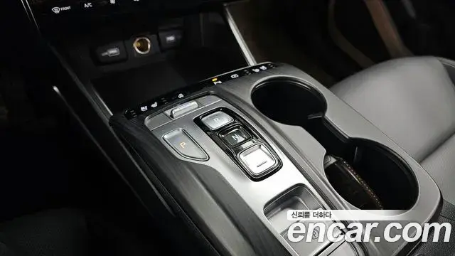 Hyundai Tucson Hybrid 2022 — ფოტო 8/20