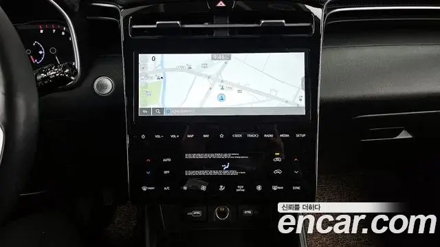 Hyundai Tucson Hybrid 2022 — ფოტო 17/20