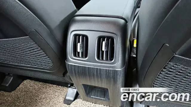Hyundai Tucson Hybrid 2022 — ფოტო 9/20