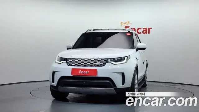 Land Rover Discovery 5 2021 — Photo 3/20