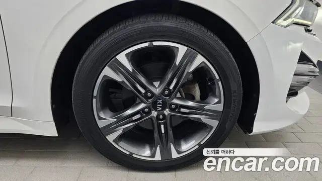 Kia K5 2020 — Photo 6/20