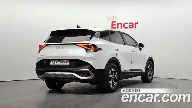 Kia Sportage 2022 — Şəkil 8/20