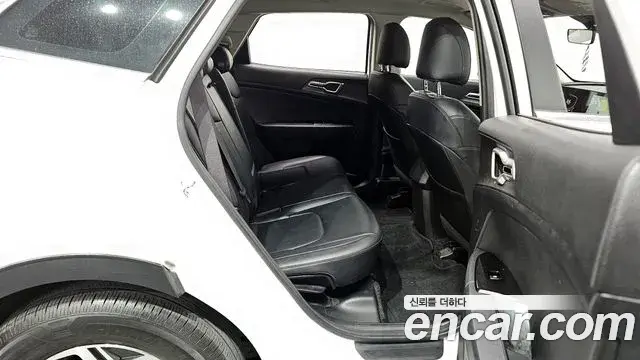 Kia Sportage 2022 — Şəkil 17/20