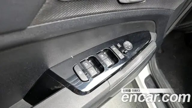 Kia Sportage 2022 — Şəkil 15/20