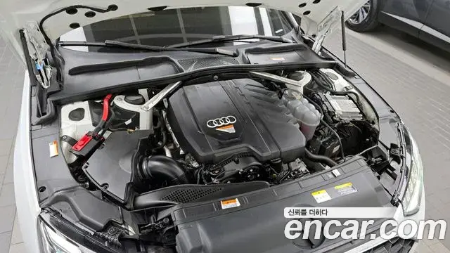 Audi A4 2021 — Photo 7/20